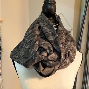 Lululemon Athletica Camouflage Vinyasa Scarf